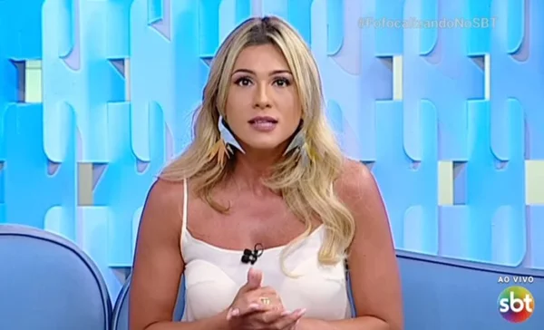 Em áudio vazado, Lívia Andrade critica Biel e fãs não perdoam