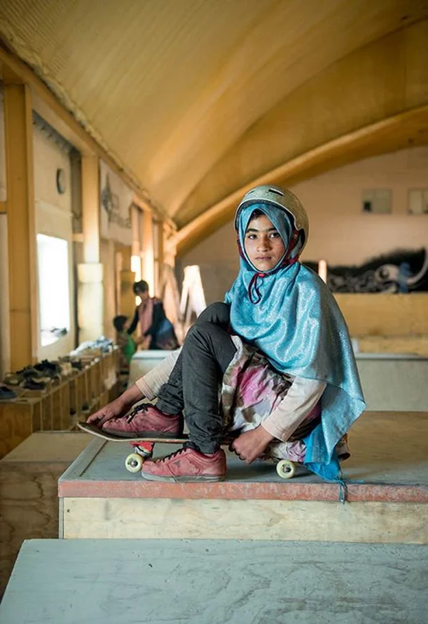 ONG afegã usa o skate como ferramenta de empoderamento de meninas