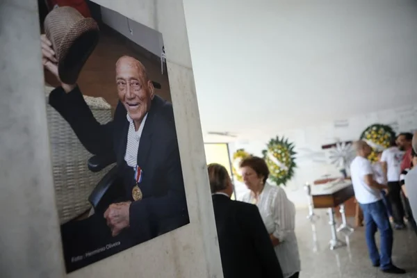 DF: amigos, familiares e autoridades se despedem de Gervásio Baptista