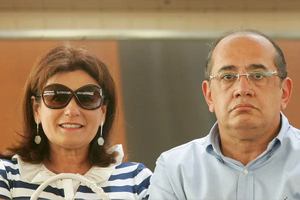“Escândalo das flores traz fatos ridículos”, diz Guiomar Mendes