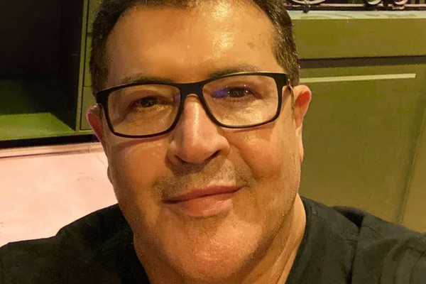 Beto Barbosa diz que está curado de câncer por milagre da medicina
