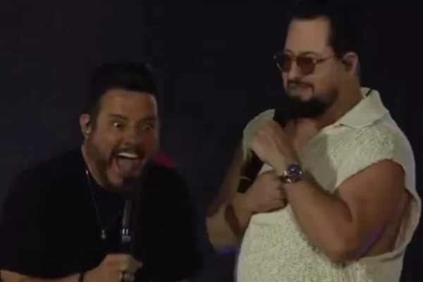 Marrone diz ser “meio gay” em show e gera reação de Bruno