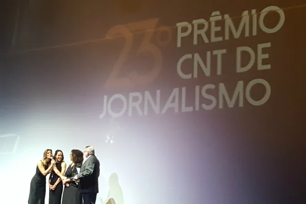 Metrópoles recebe prêmio CNT de Jornalismo
