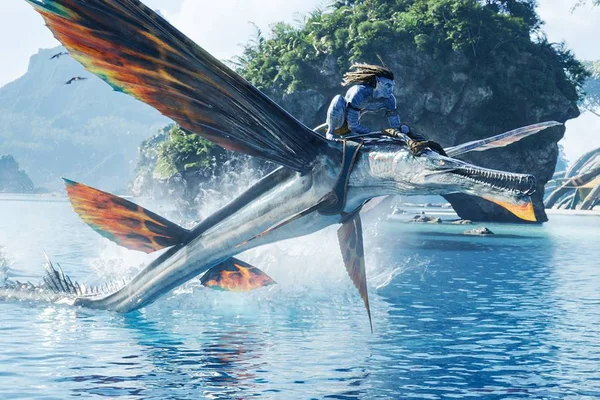 Jake Sully (Sam Worthington) em Avatar: O Caminho da Águar (Avatar 2)