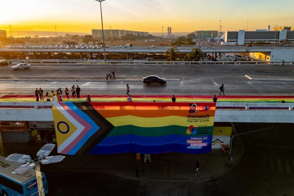 Bandeira LGBT Rodoviária