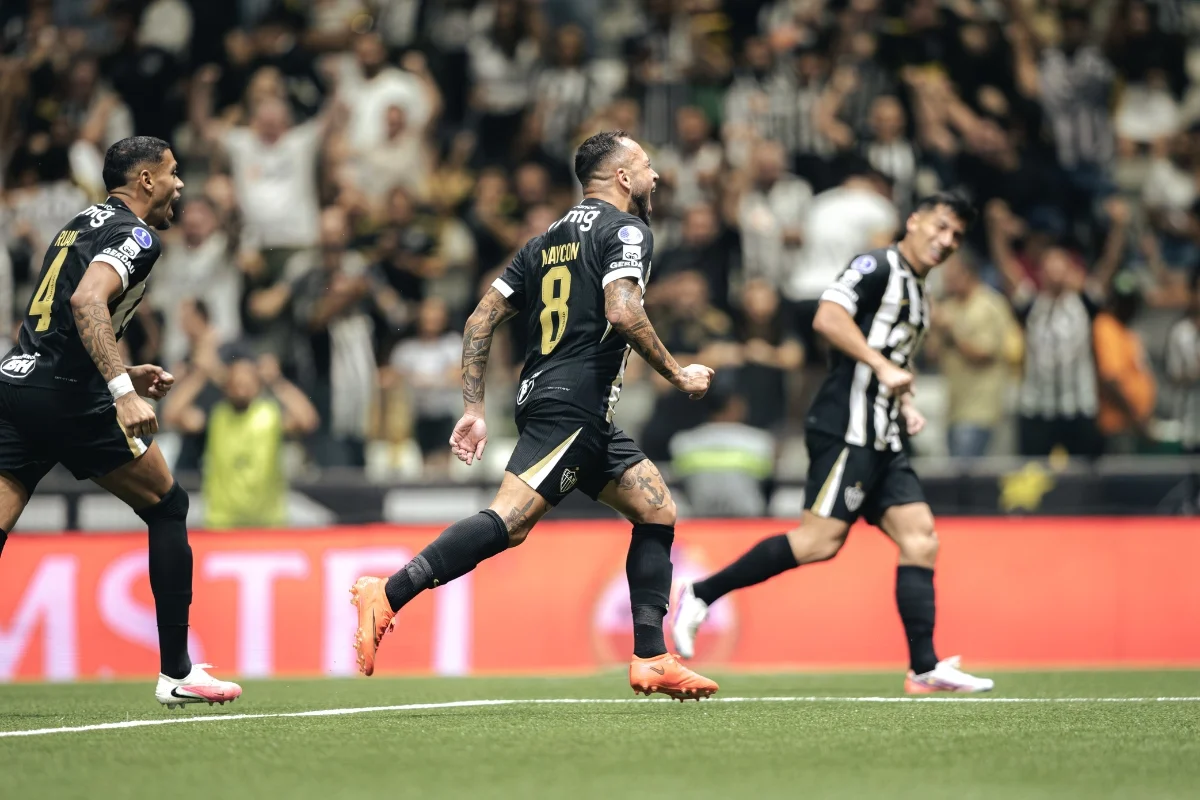 Atlético-MG sofre, empata com o Bragantino e avança na Sul-Americana - imagem 6 Atlético-MG sofre, empata com o Bragantino e avança na Sul-Americana - imagem 6