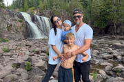 Josh Duhamel ao lado da família