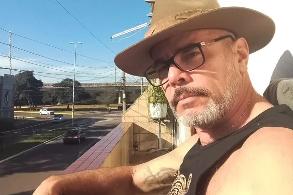 Ex-A Grande Conquista descobre que foi vítima das enchentes no RS