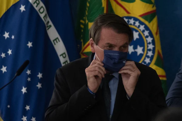 EBC ignora silêncio de Bolsonaro de 16 horas sobre vitória de Lula