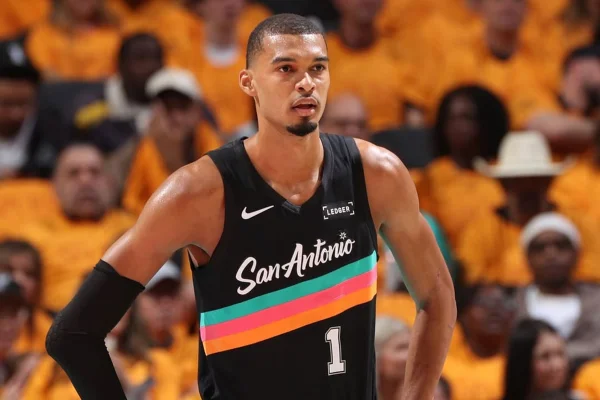 Em derrota para os Wolves, Wembanyama quebra recorde histórico da NBA