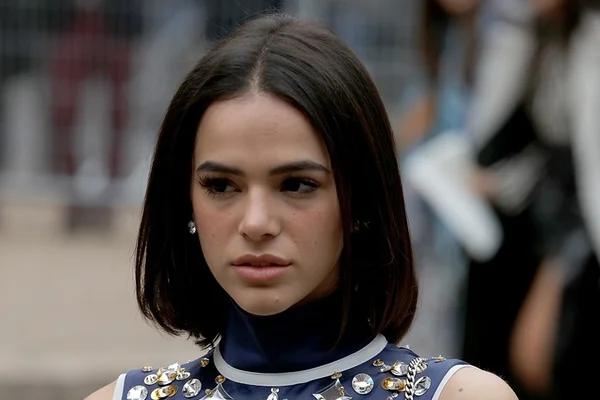 Após término, Bruna Marquezine faz tatuagem que é “a cara de Neymar”