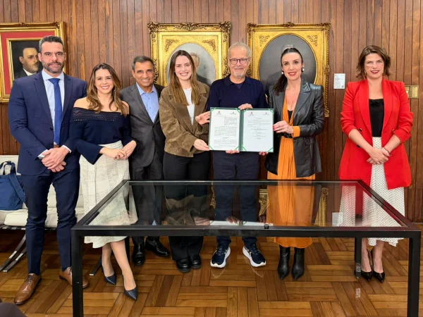 Pela Câmara Municipal de São Paulo, o documento foi assinado por membros de sua Mesa Diretora, incluindo o presidente, vereador Ricardo Teixeira (União Brasil), o 1° vice-presidente, João Jorge (MDB), e a vereadora Zoe Martinez (PL)
