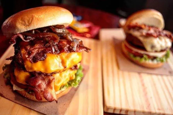 Hambúrguer da Singelo Burguer