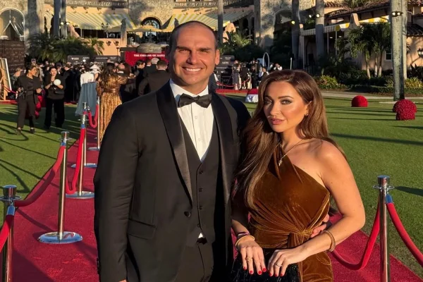 Eduardo Bolsonaro critica “lacração” de Bad Bunny no Super Bowl