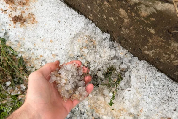 Granizo danifica mais de 3 mil casas em SC; cidades decretam emergência