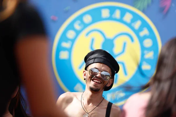 bloco de carnaval - metrópoles