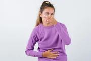 Um dos sintomas da condição é a flatulência