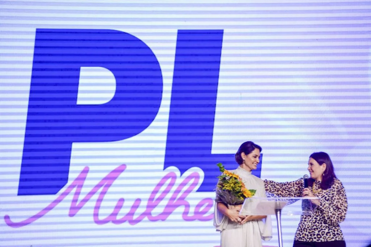 Michelle Bolsonaro e Bia Kicis são eleitas senadoras pelo DF