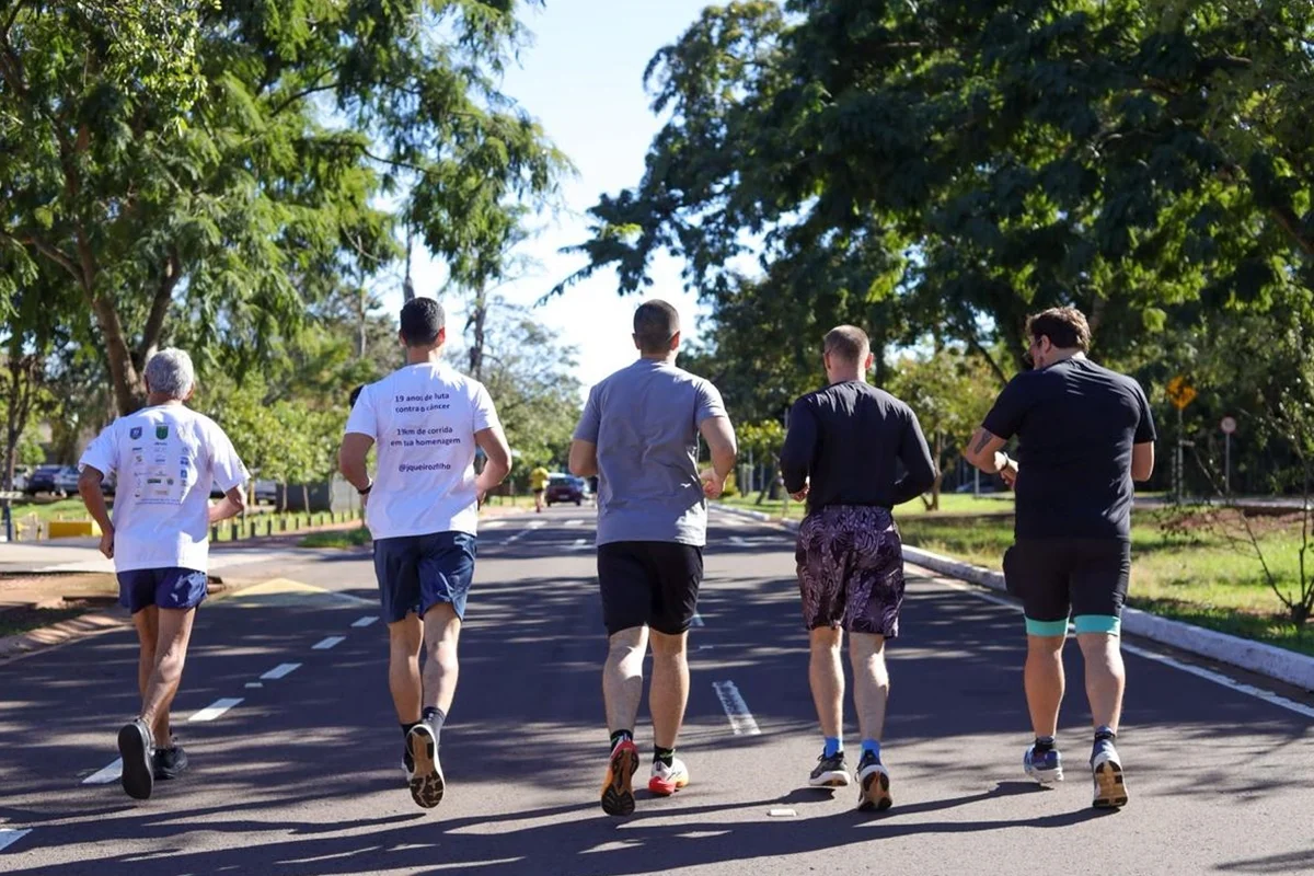Amigos e familiares que correram com José Amigos e familiares que correram com José