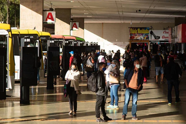 A Secretaria DF Legal faz a fiscalização sobre o uso da máscara na capital do país