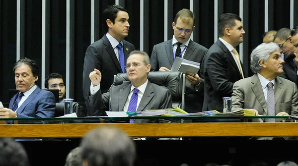 Renan: Comissão do impeachment de Dilma deve ser instalada no dia 26