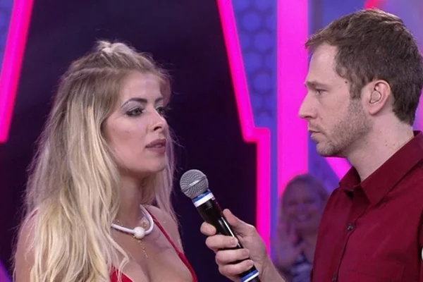 Irmão de Jaqueline do BBB 18 diz que Tiago Leifert a humilhou ao vivo