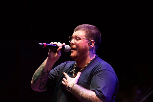 Ferrugem cantando