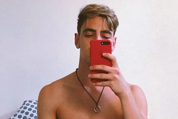 Filho de Alexandre Frota faz pornô na web: “Maior que o pai”