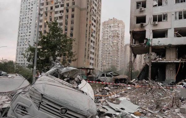 Ataque russo com drones e mísseis a Kiev deixa ao menos 14 mortos