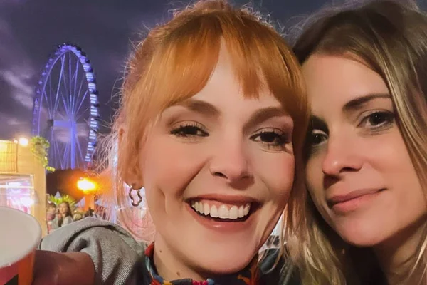 Titi Müller assume namoro com Lívia Lobato - Metrópoles