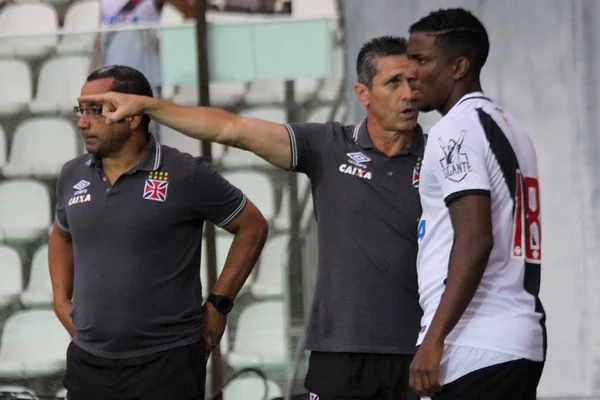 Técnico Jorginho revela que pediu para Thalles não andar de moto