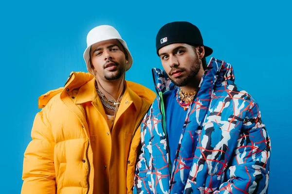 Olhadinha: Pedro Sampaio e Zé Felipe se aproximam de 1 mi de views