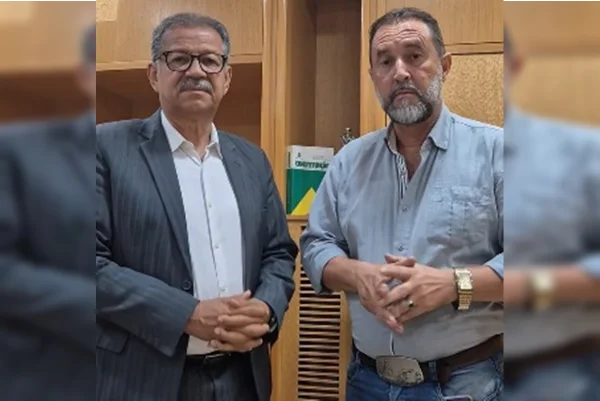 Desembargador e líder de categoria anunciam paralisação de caminhoneiros
