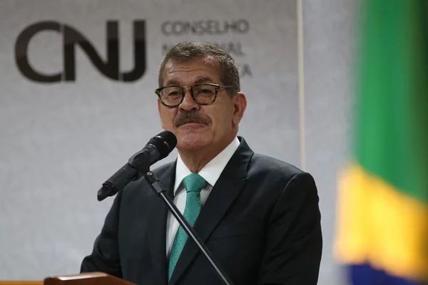 STJ pede à PGR apuração sobre investigação ilegal de ministros da Corte