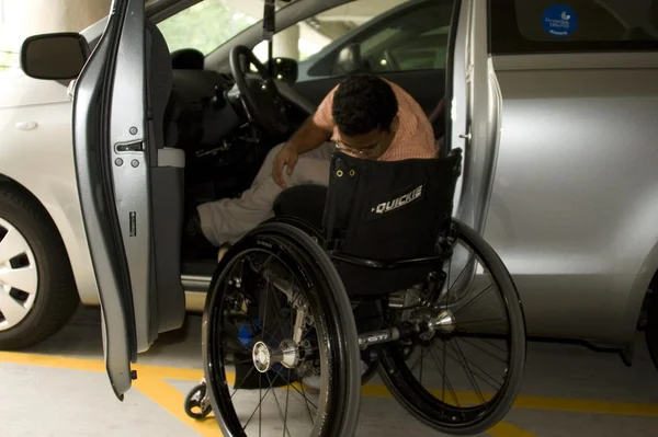 Confira a desvalorização de carros para pessoas com deficiência