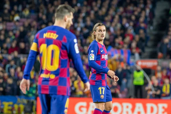 Sombra de Neymar atrapalha relacionamento de Messi e Griezmann