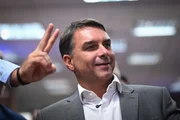 Cleitinho confirma apoio a Flávio no 2° turno em evento do Republicanos - imagem 4 Cleitinho confirma apoio a Flávio no 2° turno em evento do Republicanos - imagem 4