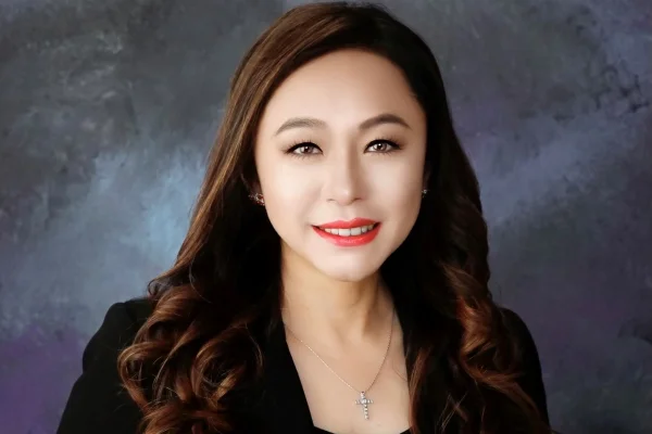 Eileen Wang