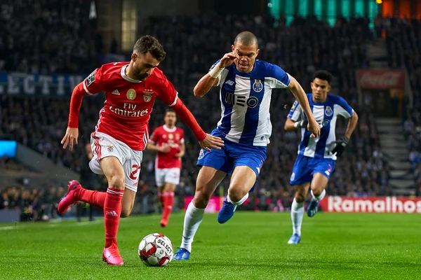 Duelo entre Benfica e Porto