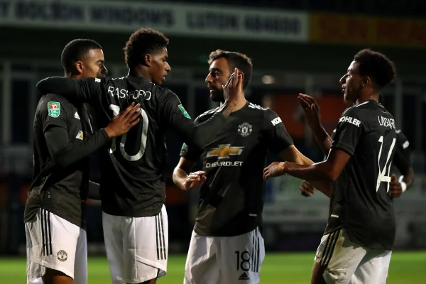 Manchester United ganha sem brilho e avança na Copa da Liga Inglesa