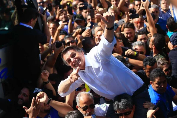 Mário Magalhães lança biografia do intenso ano de 2018
