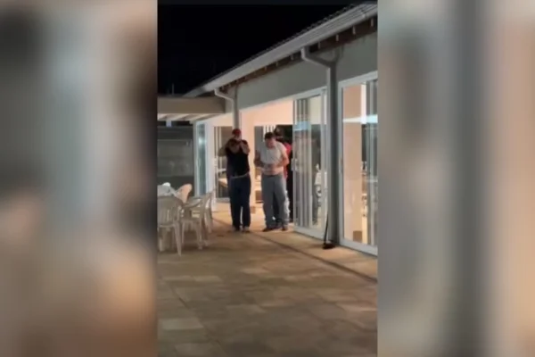 Negociador da PM desafia bandido durante sequestro: “Então mata”