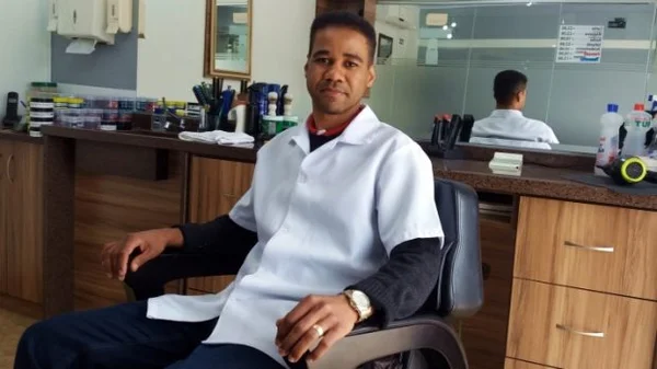 O segredo de Eliseu Clemente: o barbeiro de Lula na prisão