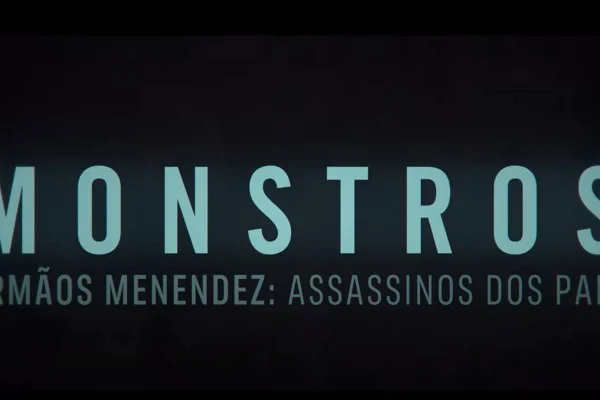 Cena da série Monstros, nova criação de Ryan Murphy