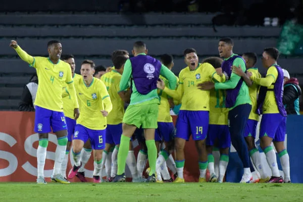 Europeus se derretem por Andrey e Vitor Roque, campeões no sub 20