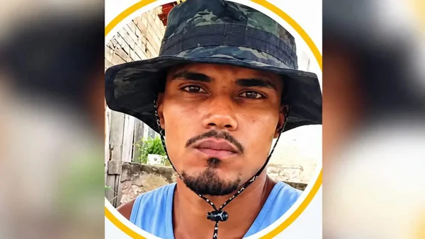 homem de chapéu