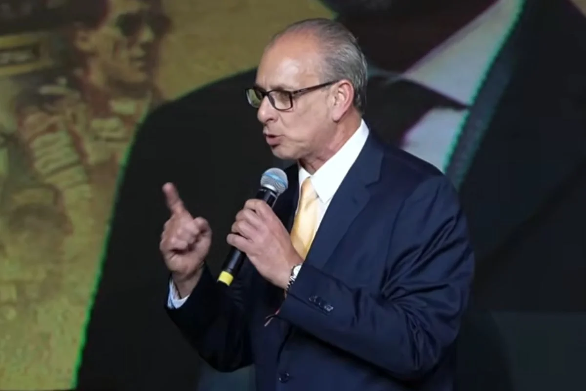 O candidado a vice do Missão, Aroldo Medina, também afirmou que Lula e Flávio têm medo de debater com Renan Santos O candidado a vice do Missão, Aroldo Medina, também afirmou que Lula e Flávio têm medo de debater com Renan Santos