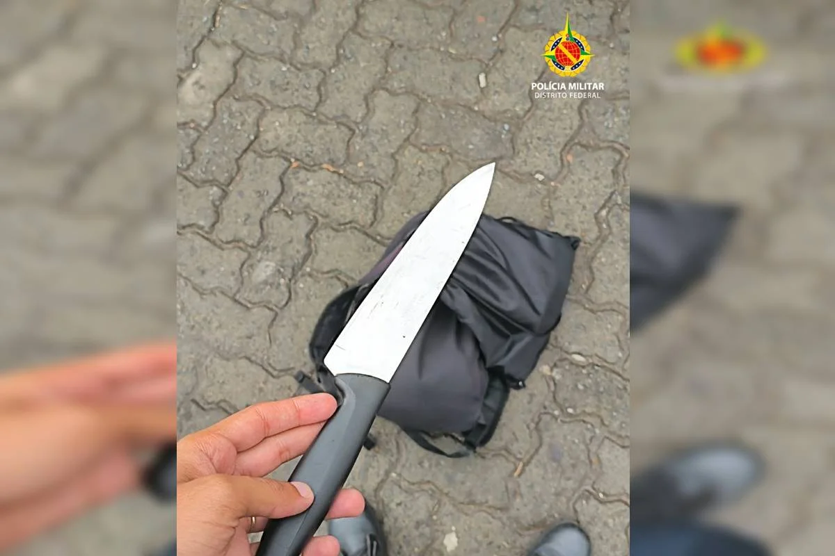 Faca foi apreendida com o suspeito Faca foi apreendida com o suspeito