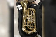 Tuba profissional por R$ 5 mil