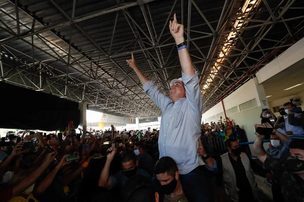 “Na política, eu sou imbroxável”, diz Bolsonaro no Rio Grande do Norte